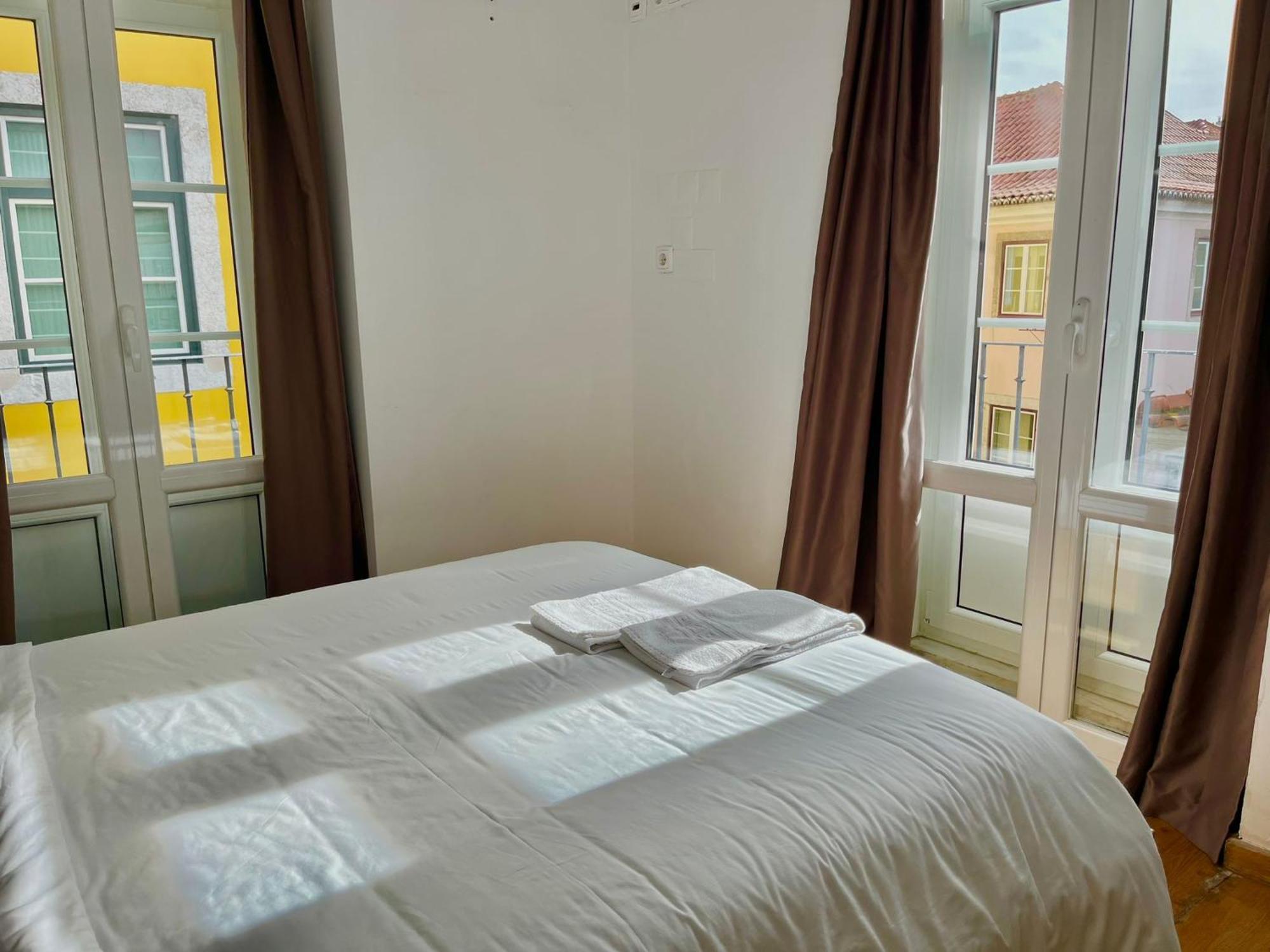 3 Bedroom, 2,5 Bathroom - Bairro Alto Residence Lisboa 外观 照片